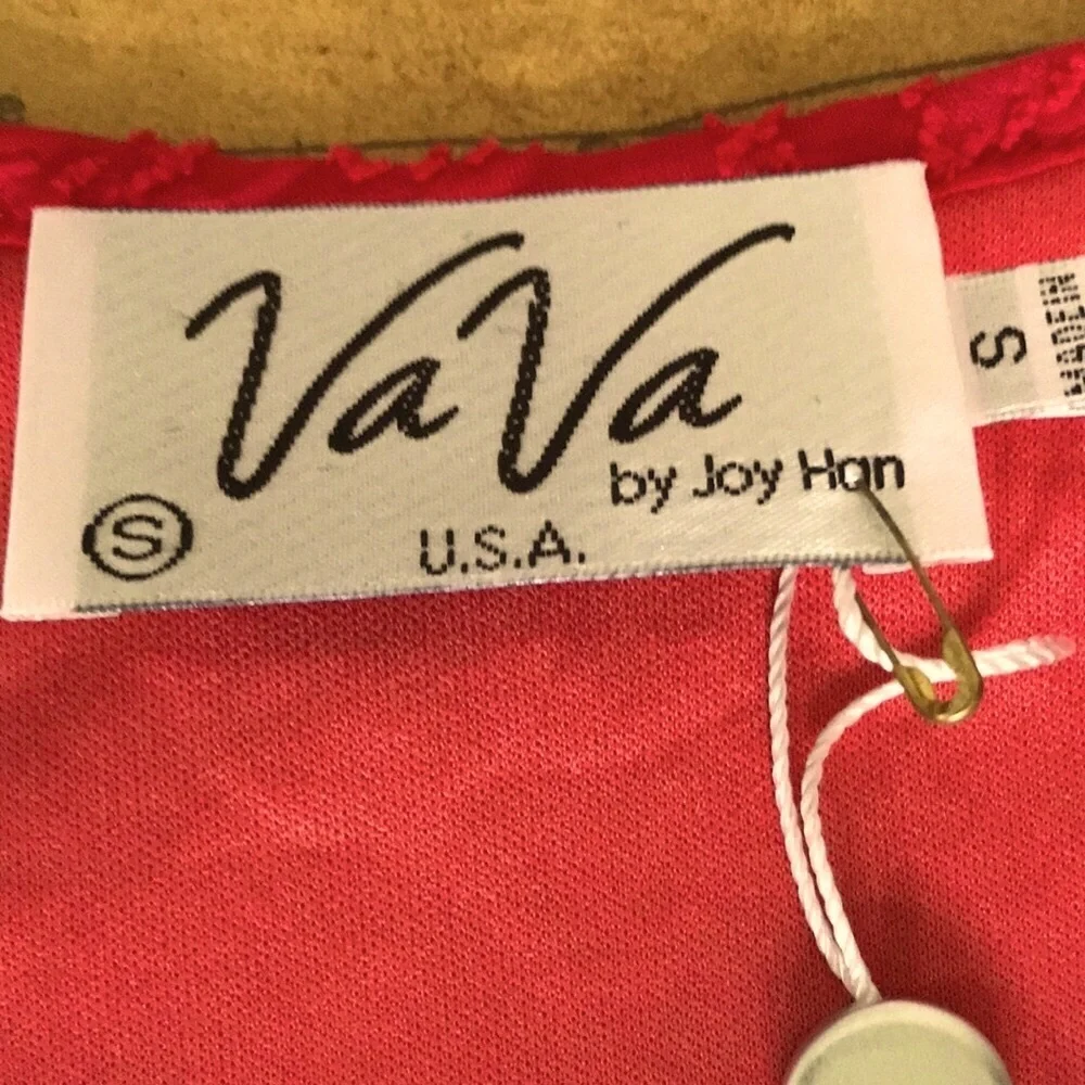 VA VA Boho Embroidered Crocheted Sleeve Detail Top - Picture 6 of 7